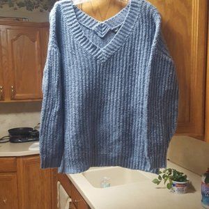 RUE 21 SWEATER SIZE M